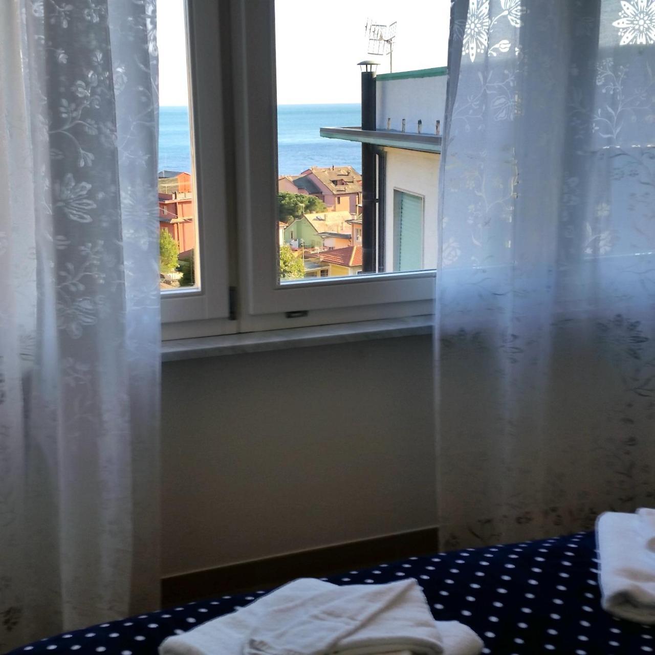 Stunning Seaview Apartment 몬테로소 알 마레 외부 사진
